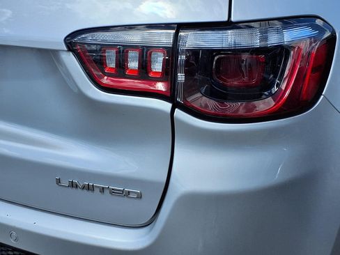 Certified 2024 Jeep Compass Limited AWD/4WD image 23