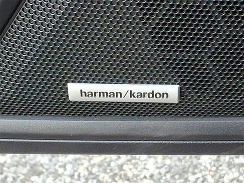 Certified 2025 Subaru Legacy Limited image 28