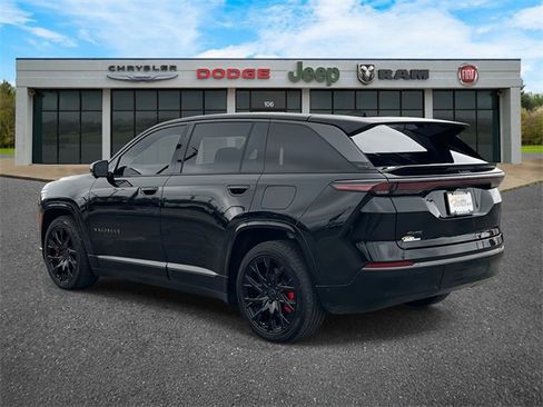 Used 2025 Jeep Wagoneer S Launch Edition image 36