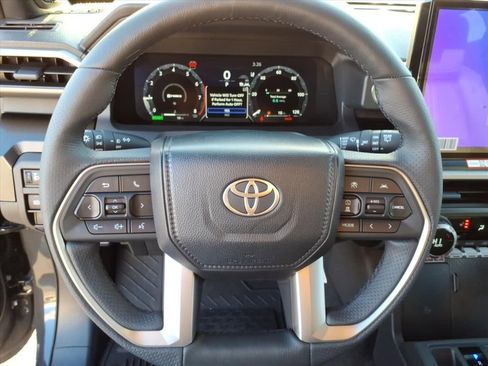 New 2025 Toyota 4Runner Limited image 12