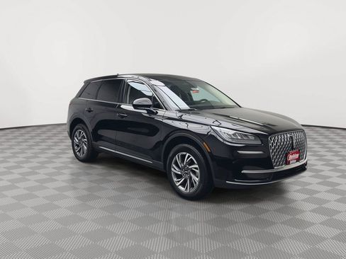 Used 2023 Lincoln Corsair AWD w/ Towing Package image 33