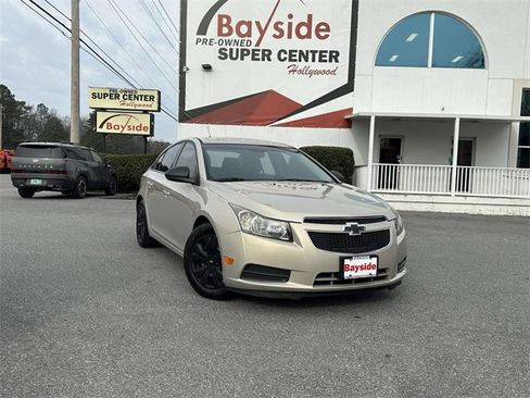 Used 2012 Chevrolet Cruze LS w/ Connectivity Package image 2