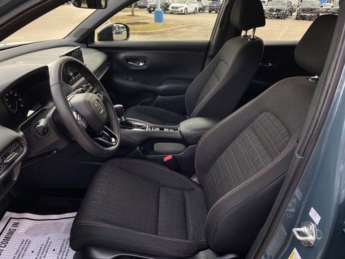 Used 2024 Honda HR-V Sport image 10