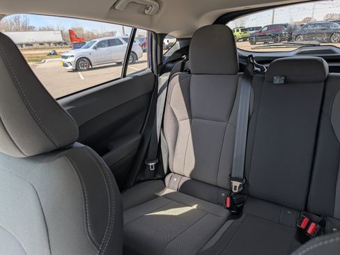 Used 2024 Subaru Crosstrek 2.0i image 12