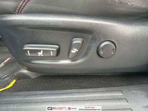 Used 2019 Toyota 4Runner TRD Off-Road Premium image 16