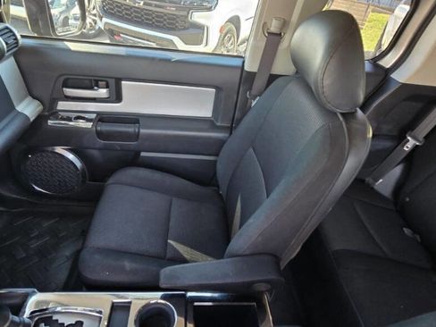 Used 2007 Toyota FJ Cruiser 4WD image 29