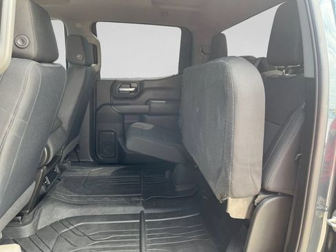 Used 2019 Chevrolet Silverado 1500 Custom w/ Custom Value Package AWD/4WD image 28
