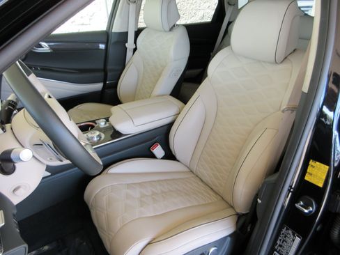 Used 2026 Genesis GV80 3.5T e-SC AWD/4WD image 35