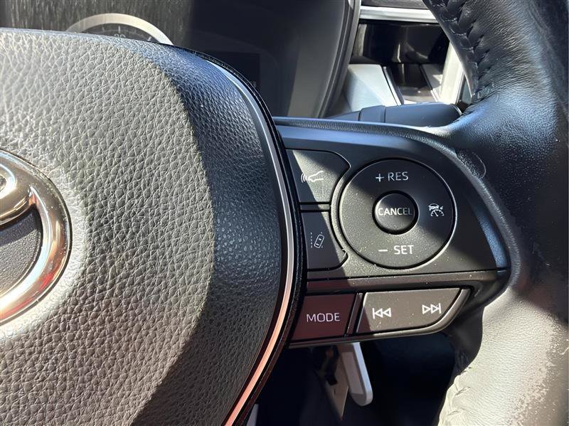 Used 2020 Toyota Corolla SE FWD image 35
