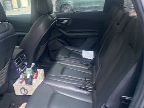 Used 2017 Audi Q7 3.0T Premium Plus image 9