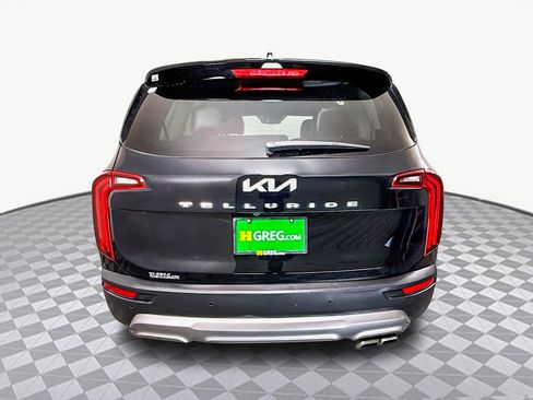 Used 2022 Kia Telluride EX w/ EX Premium Package image 8