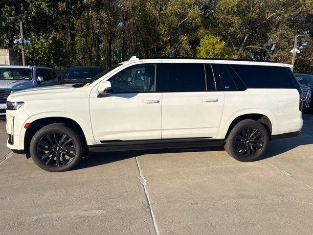 Used 2021 Cadillac Escalade ESV Sport w/ Driver Assist Tech Package AWD/4WD image 2