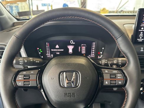 Used 2026 Honda Pilot TrailSport image 17