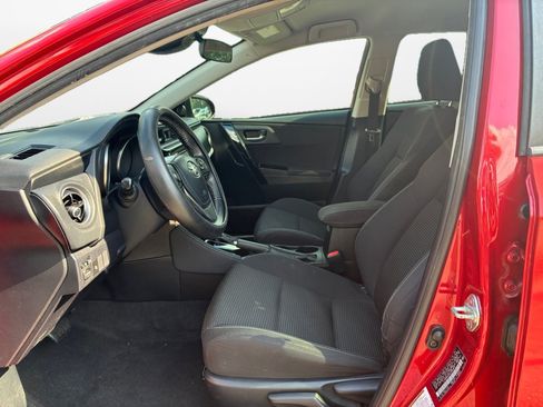 Used 2017 Toyota Corolla iM FWD image 11