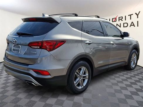 Used 2018 Hyundai Santa Fe Sport image 4