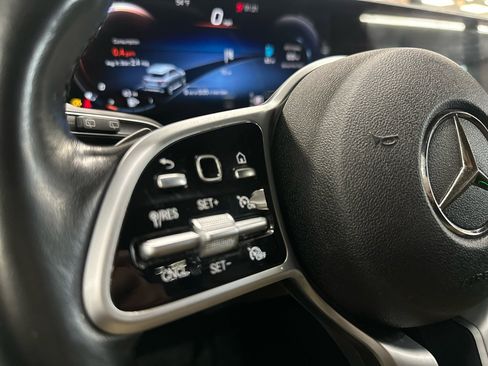 Used 2021 Mercedes-Benz GLE 350 4MATIC w/ Premium Package image 30