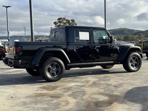 Used 2021 Jeep Gladiator Rubicon w/ Cold Weather Group image 4