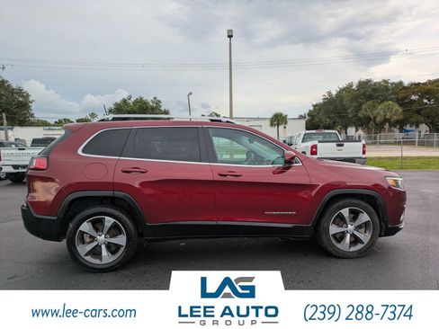 Used 2019 Jeep Cherokee Limited FWD image 2