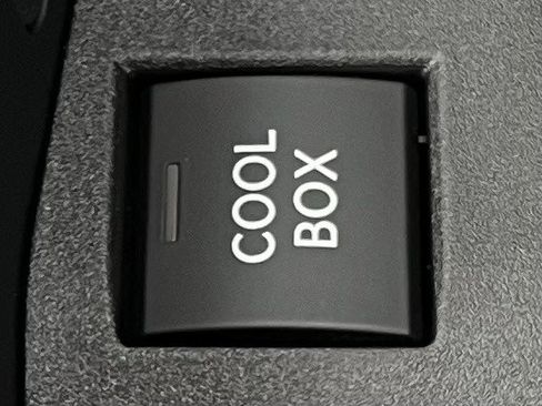 Used 2025 Lexus LX 600 4WD w/ Luxury Package image 28