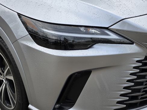 Used 2025 Lexus RX 350 Premium w/ Convenience Package FWD image 33