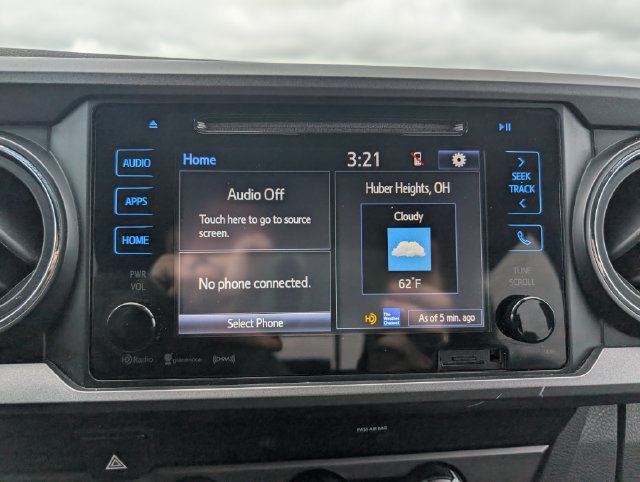 Used 2019 Toyota Tacoma TRD Sport w/ Technology Package RWD image 20
