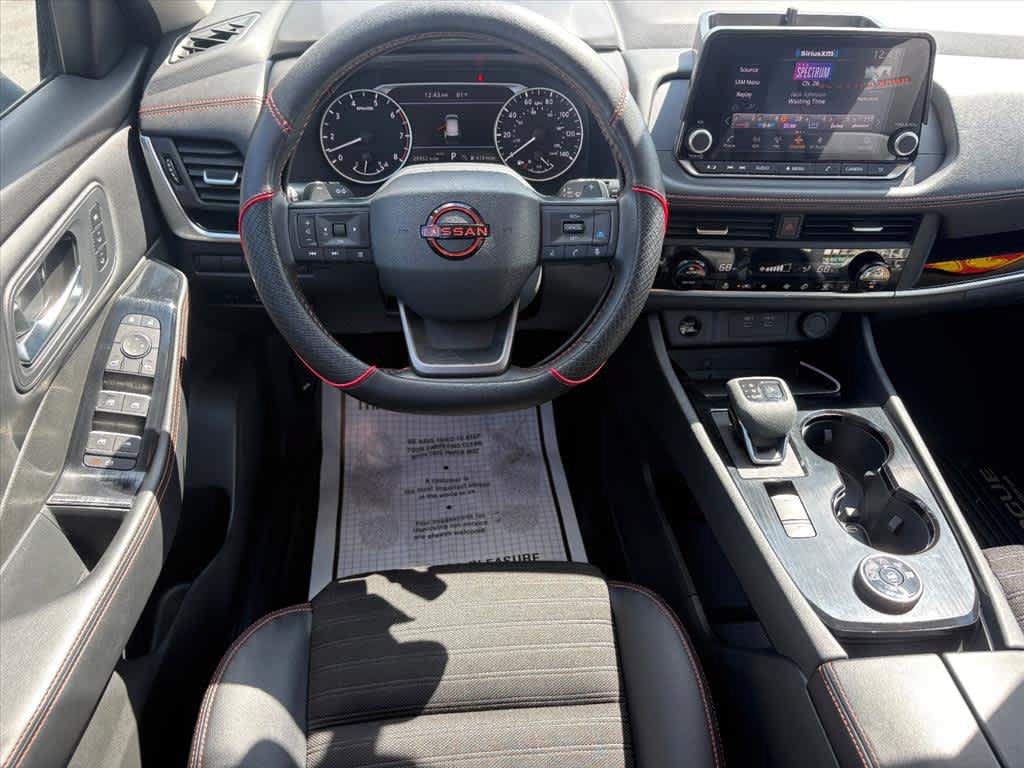 Used 2025 Nissan Rogue SV w/ Rock Creek Premium Package AWD/4WD image 4