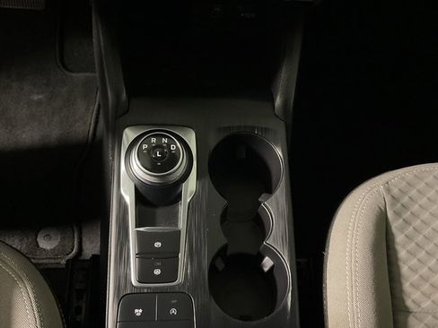 Used 2022 Ford Escape SE image 27