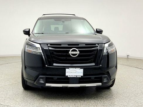 Used 2023 Nissan Pathfinder SL w/ SL Premium Package AWD/4WD image 2