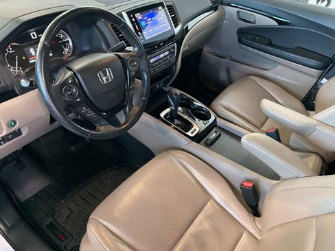 Used 2017 Honda Ridgeline RTL-E image 13