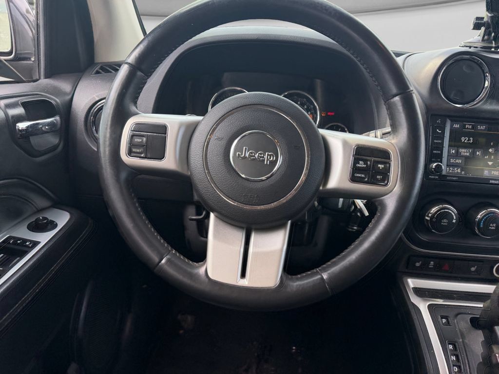 Used 2017 Jeep Compass High Altitude AWD/4WD image 15