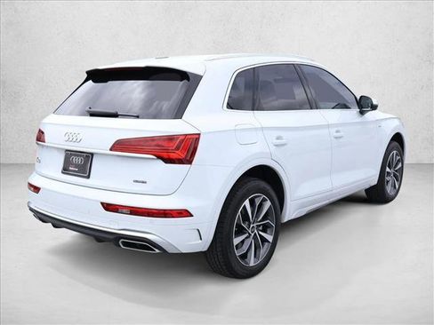 Used 2023 Audi Q5 2.0T Premium w/ Convenience Package AWD/4WD image 5