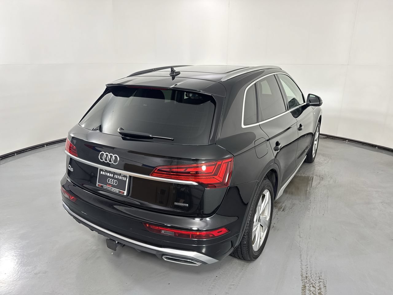 Used 2023 Audi Q5 2.0T Premium Plus w/ Premium Plus Package AWD/4WD image 7