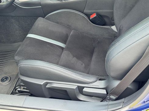 Used 2024 Toyota GR86 Premium RWD image 16