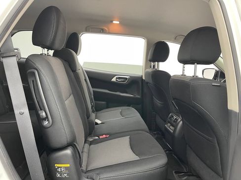 Used 2017 Nissan Pathfinder SV AWD/4WD image 32
