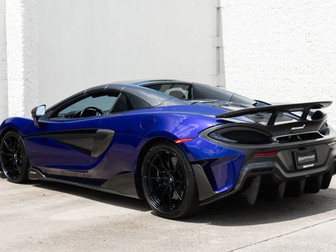 Used 2020 McLaren 600LT Spider RWD image 13