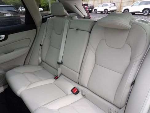 New 2026 Volvo XC60 B5 Ultra w/ Protection Package Premier image 24