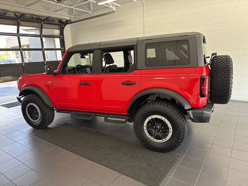 Used 2024 Ford Bronco Badlands w/ Sasquatch Package AWD/4WD image 5