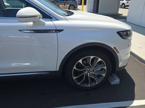 Used 2023 Lincoln Nautilus Reserve w/ Equipment Group 201A AWD/4WD image 10