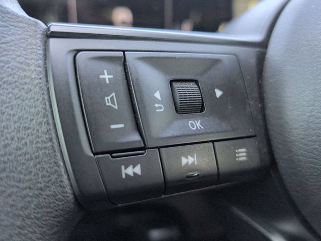 Used 2025 Nissan Kicks SV FWD image 21