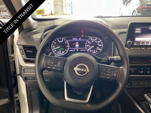 Used 2024 Nissan Rogue S AWD/4WD image 7