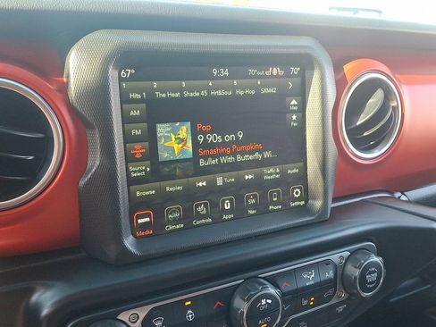 Used 2021 Jeep Wrangler Unlimited Rubicon image 26