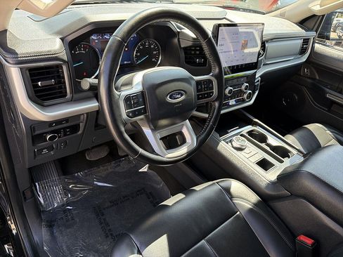 Used 2024 Ford Expedition Max XLT RWD image 9