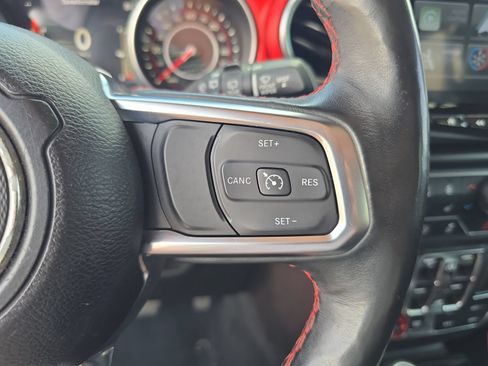 Used 2018 Jeep Wrangler Unlimited Rubicon AWD/4WD image 24
