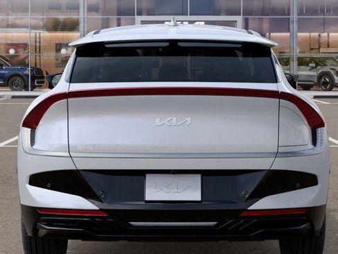 New 2025 Kia EV6 Wind image 13