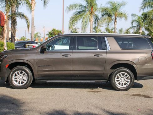 Used 2021 Chevrolet Suburban LS w/ Driver Alert Package image 5