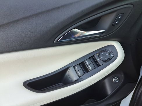 Certified 2025 Buick Encore GX Sport Touring w/ Advanced Technology Package image 32