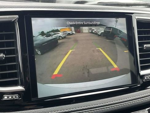 New 2026 Chrysler Pacifica Limited image 24