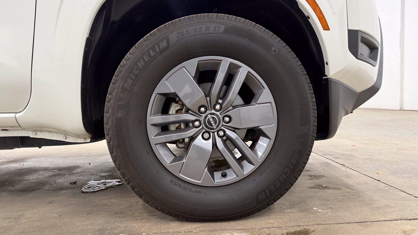 Used 2025 Nissan Frontier SV RWD image 25