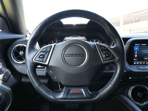 Used 2021 Chevrolet Camaro SS RWD image 6