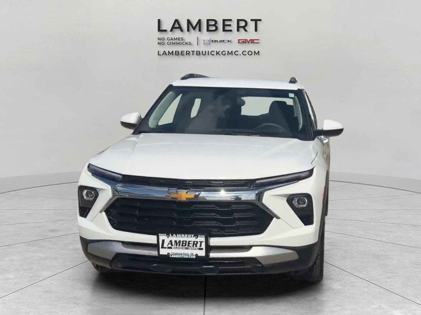 Used 2025 Chevrolet TrailBlazer LT w/ Driver Confidence Package AWD/4WD image 9